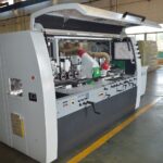 Four side moulder