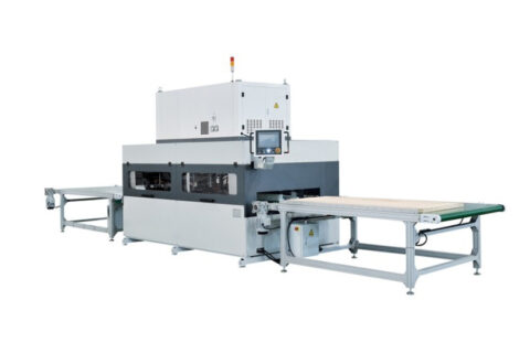 Conveyor type high frequency door assembly machine