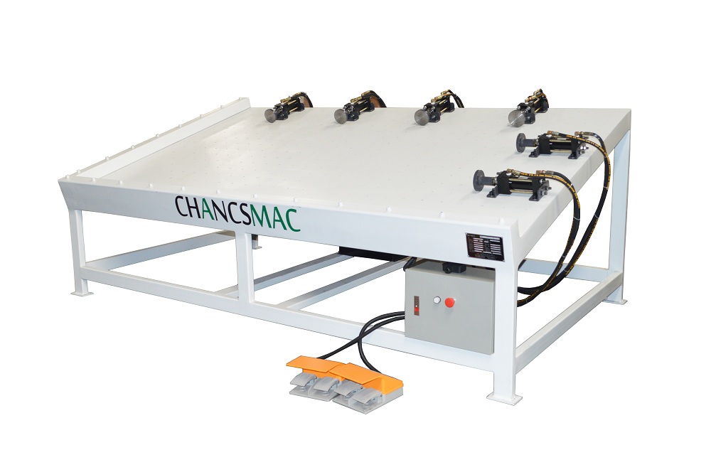 Hydraulic door assembly machine