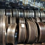 Wood pellet making machine