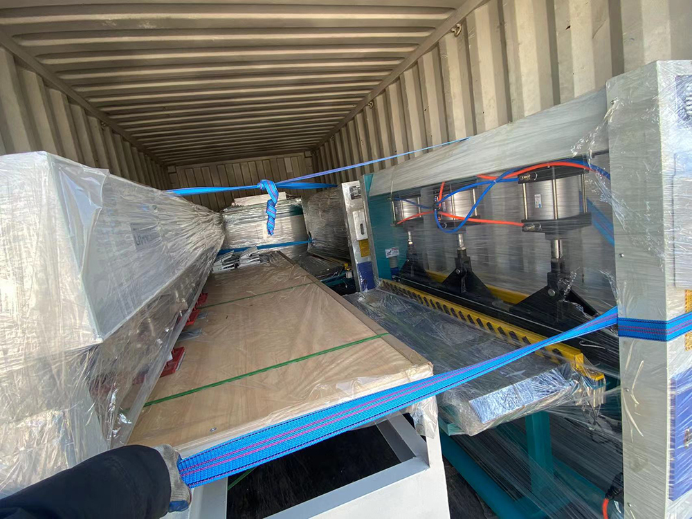 Veneer machines shipping to Vietnam | CHANCSMAC