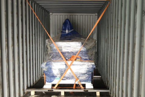 1×40’HQ container machines shipping to Indonesia